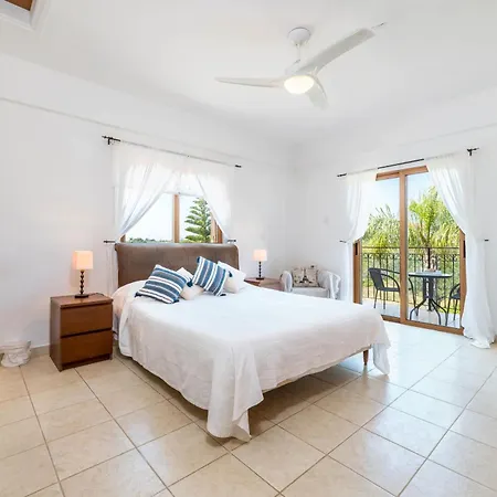 Elena Gardens Villa *