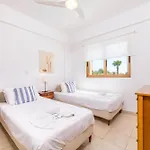 Vila Elena Gardens *