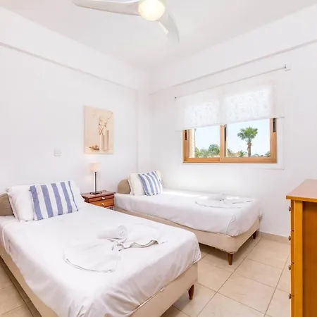 Vila Elena Gardens *